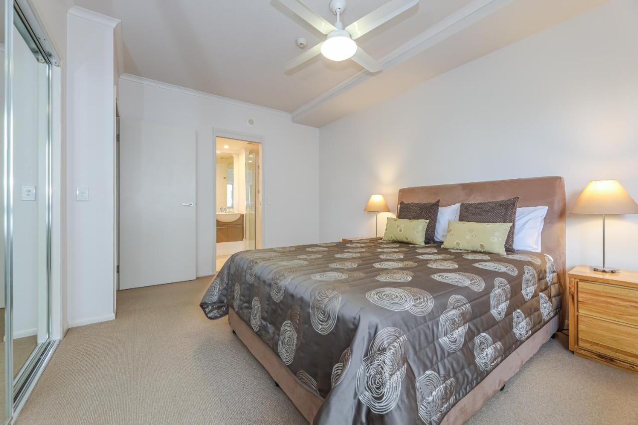 On The Bay Apartments Bongaree エクステリア 写真