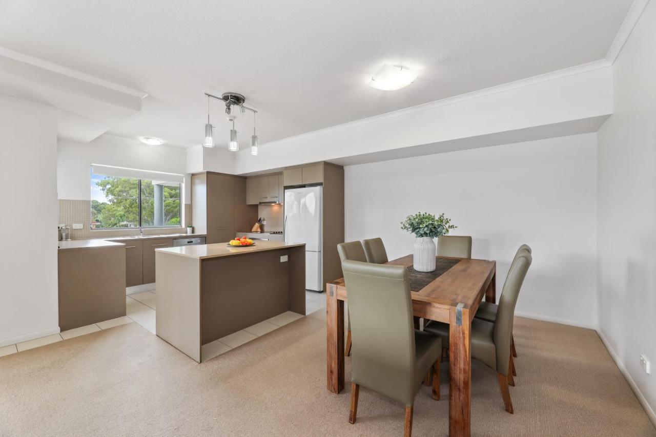 On The Bay Apartments Bongaree エクステリア 写真