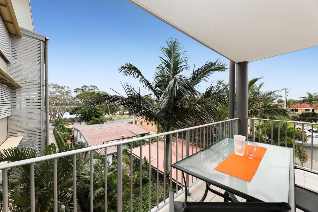 On The Bay Apartments Bongaree エクステリア 写真