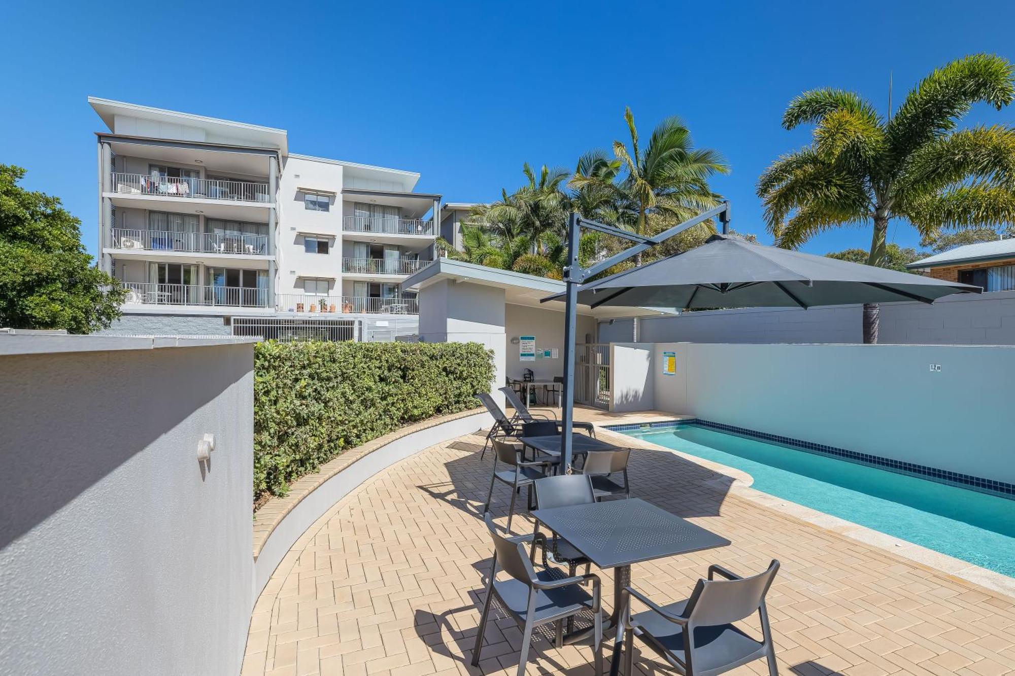 On The Bay Apartments Bongaree エクステリア 写真
