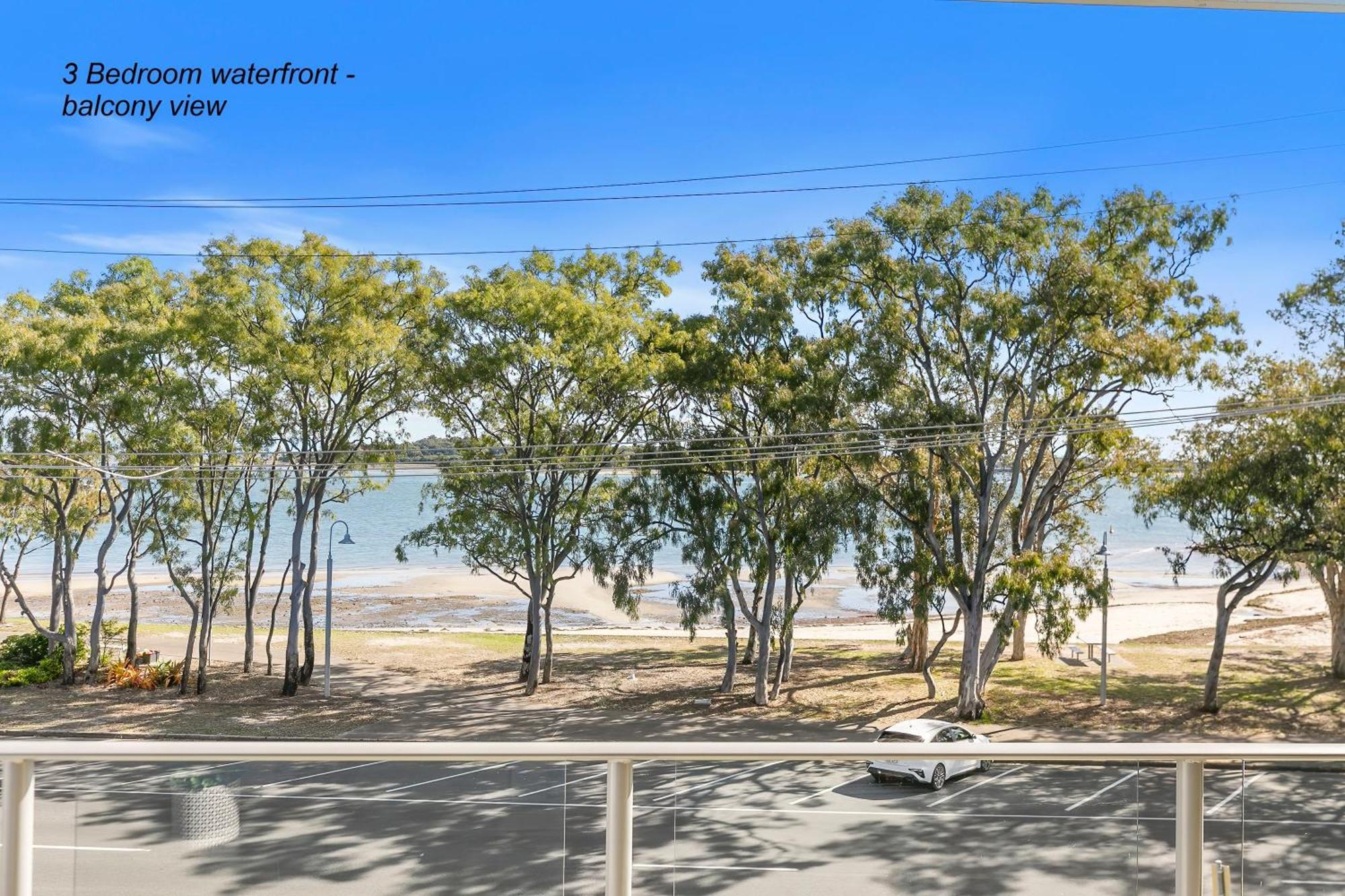 On The Bay Apartments Bongaree エクステリア 写真